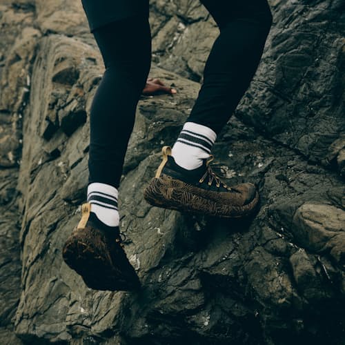 lifestyle image of Veloce Kevlar Trail Running Shoe