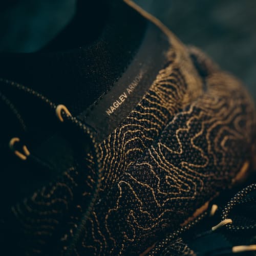 lifestyle image of Veloce Kevlar Trail Running Shoe