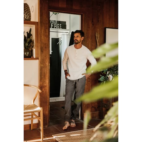 lifestyle image of The Apres Sashiko Pant