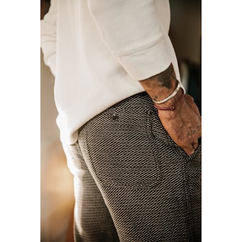 lifestyle image of The Apres Sashiko Pant
