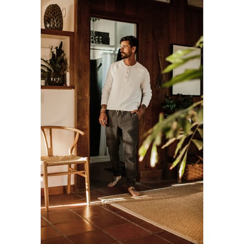 lifestyle image of The Apres Sashiko Pant