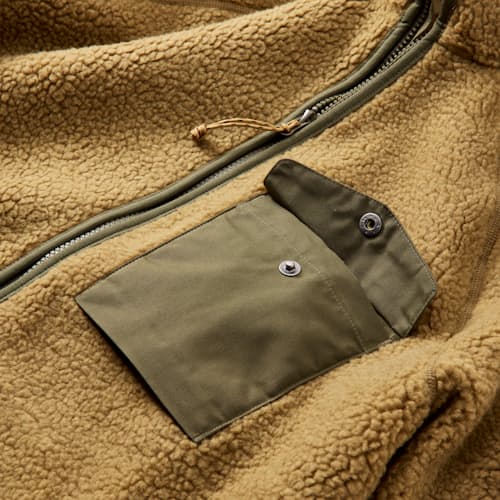 laydown detail image of Vardag Pile Fleece Jacket