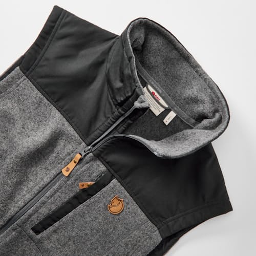 laydown detail image of Buck Fleece Vest
