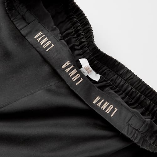 laydown detail image of Women's Washable Silk High Rise Pant Set