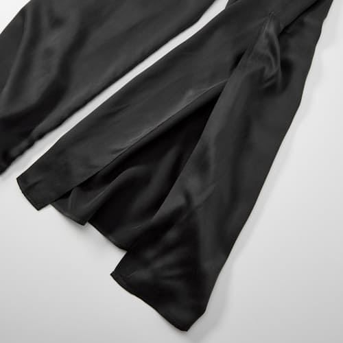 laydown detail image of Women's Washable Silk High Rise Pant Set