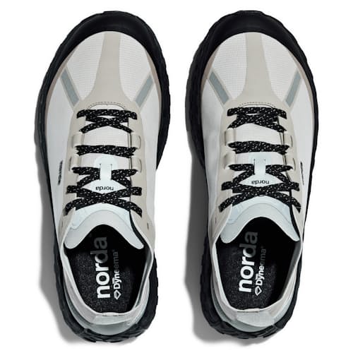 laydown image of 001 Trail Running Sneaker