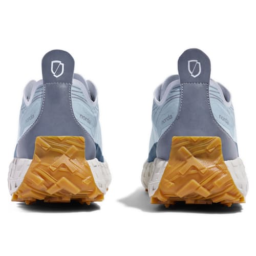 laydown image of 001 Trail Running Sneaker