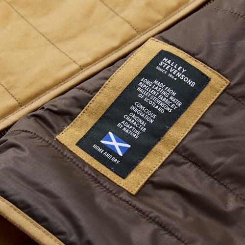 laydown detail image of York Quilted Waxed Vest