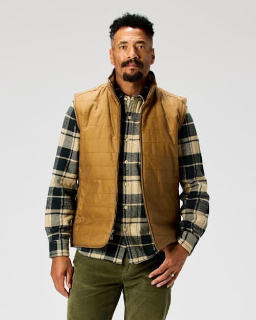 Marland is 6' 2'', 185 lbs, and wearing a size M