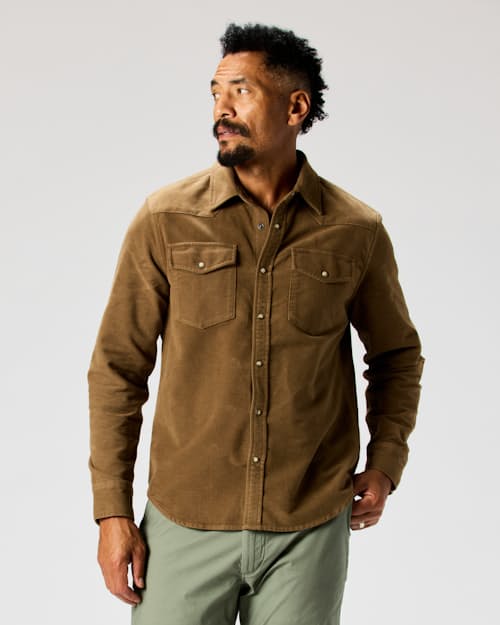 Marland is 6' 2'', 185 lbs, and wearing a size M