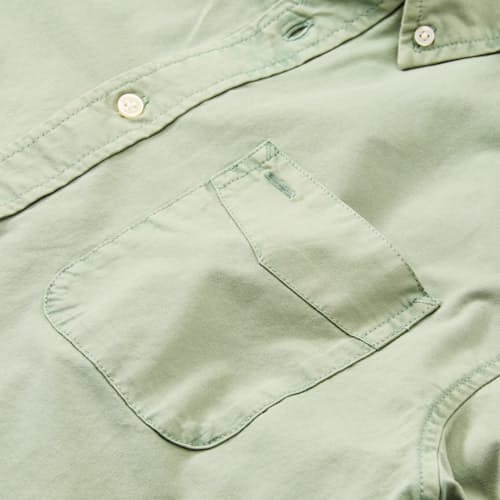 laydown detail image of Classic Oxford