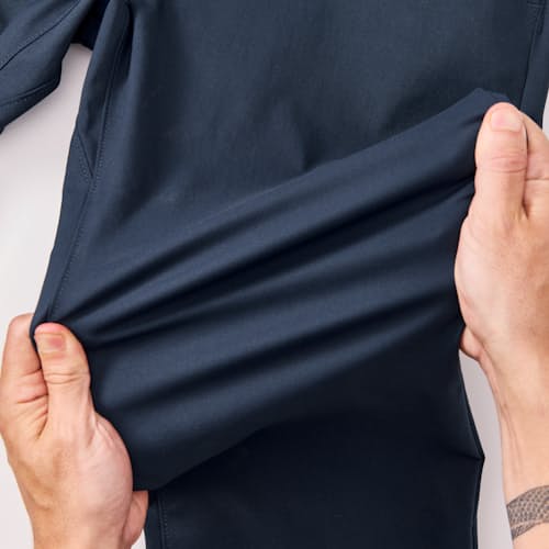 laydown detail image of Nomad Performance Chino - HB Slim