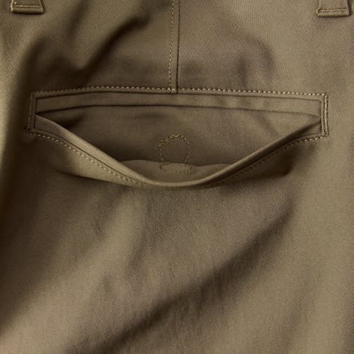 laydown detail image of Nomad Performance Chino - HB Slim