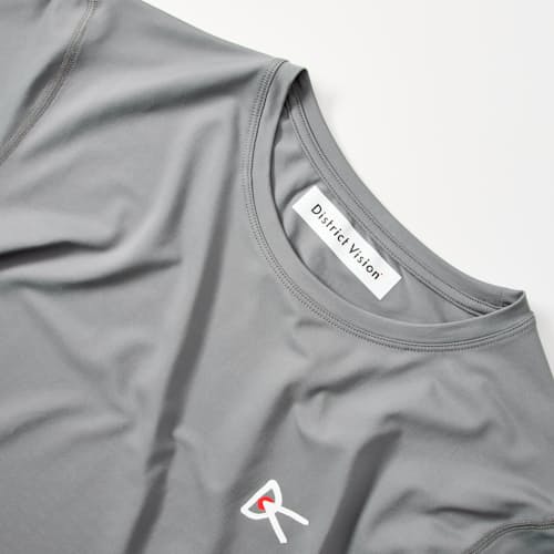 laydown detail image of Lightweight Performance Long Sleeve