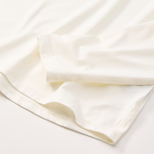 laydown detail image of Lightweight Performance Long Sleeve