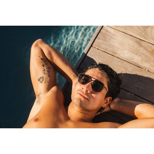 lifestyle image of Estero Sunglasses