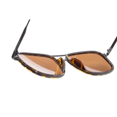 laydown detail image of Estero Sunglasses
