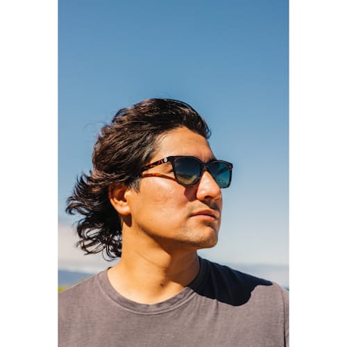 lifestyle image of Ventana Sunglasses