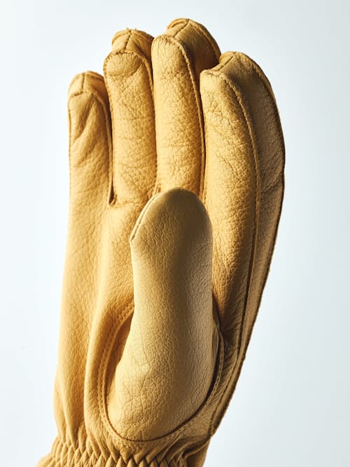 laydown detail image of Jon Glove