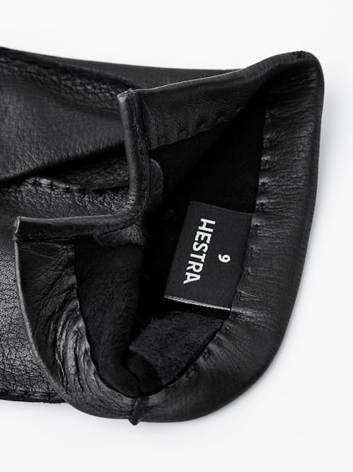 laydown detail image of Henry Glove