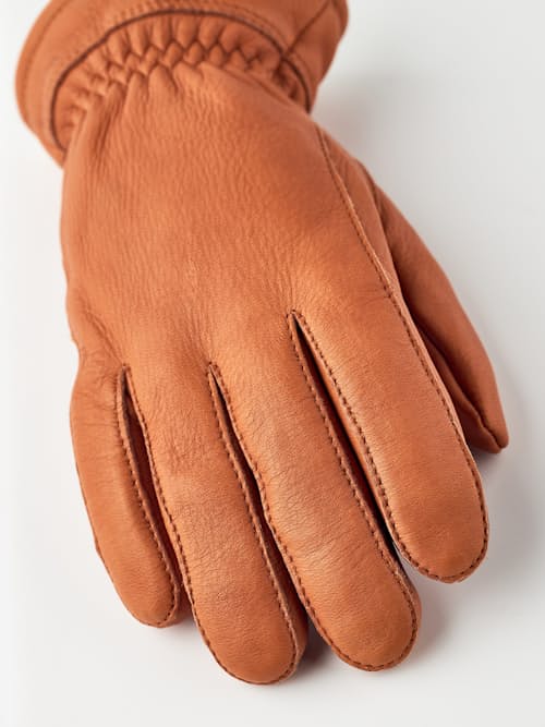 laydown detail image of Womens Buvika Glove