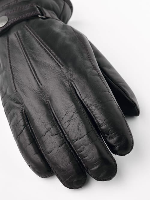 laydown detail image of Bergham Glove
