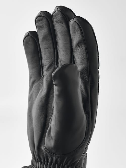laydown detail image of Bergham Glove
