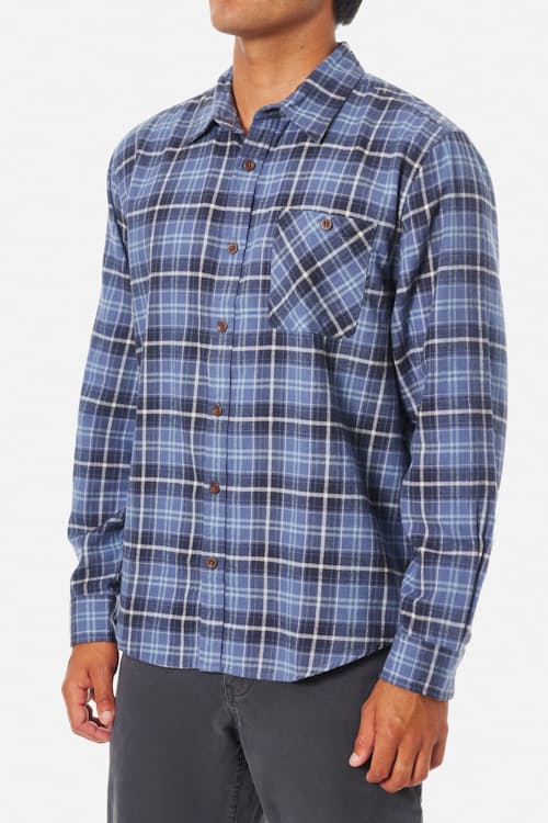 on model image of Derek Midweight Brushed Flannel