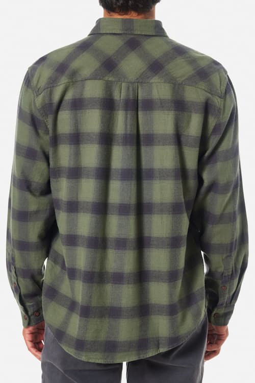 on model image of Derek Midweight Brushed Flannel