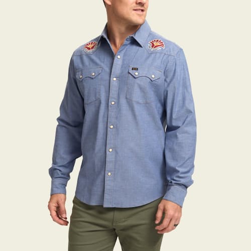 on model image of Crosscut Deluxe Snapshirt
