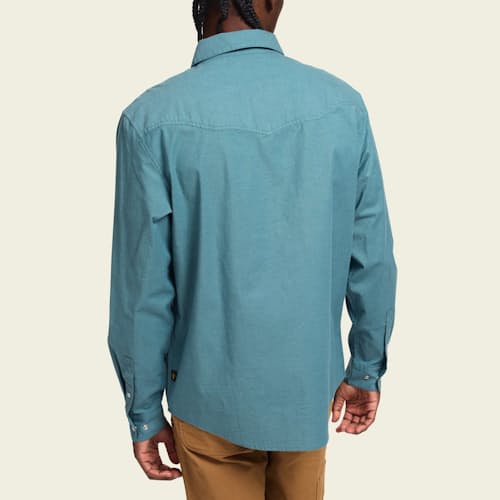 on model image of Crosscut Deluxe Snapshirt