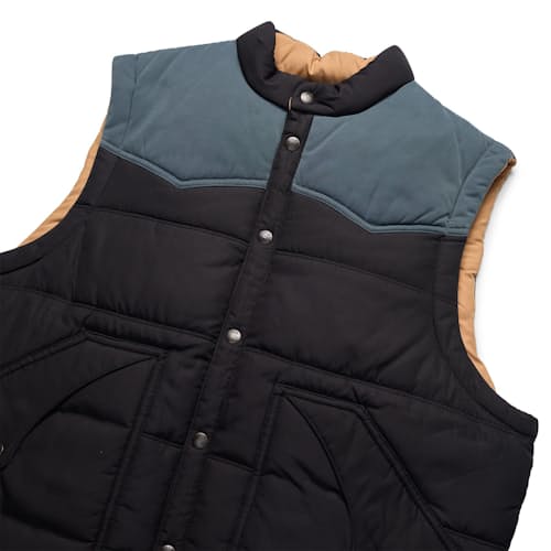 laydown detail image of Rounder Vest