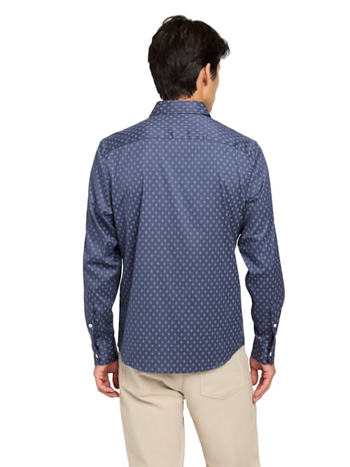 on model image of Movement Shirt