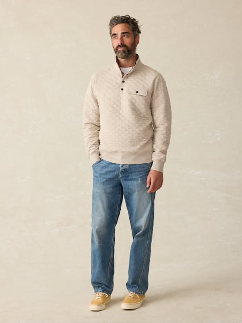 on model image of Epic Fleece Quilted Pullover
