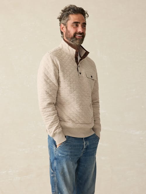 on model image of Epic Fleece Quilted Pullover