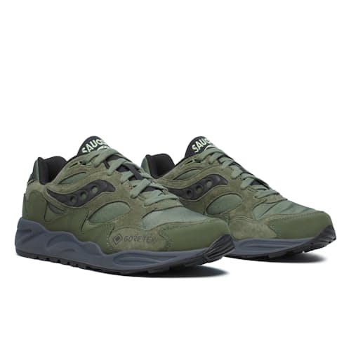 laydown image of Grid Shadow 2 GTX Sneaker