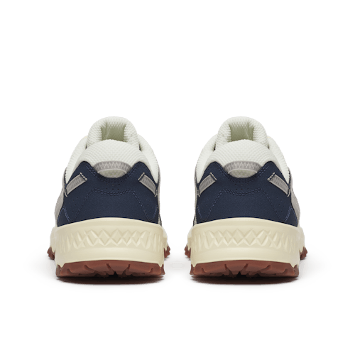 lifestyle image of Grid Peak Retro Hike Sneaker