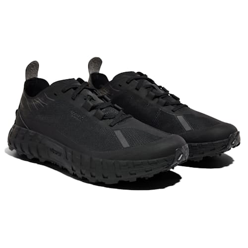 laydown image of 001 G+ Waterproof Trail Running Sneaker