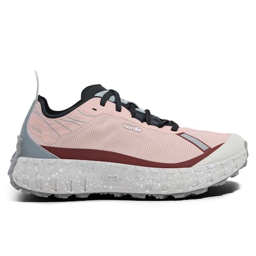 laydown image of 001 Trail Running Sneaker
