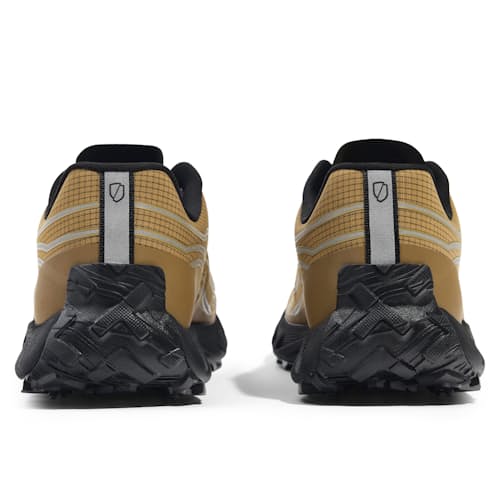 laydown image of 002 Trail Running Sneaker
