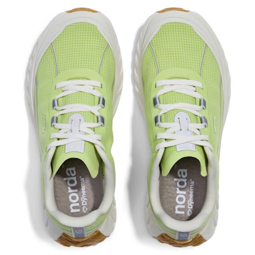 laydown image of 002 Trail Running Sneaker
