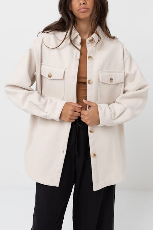 on model image of Women's Classic Minimal Shacket