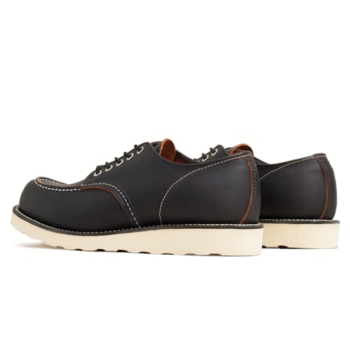 laydown image of Shop Moc Oxford