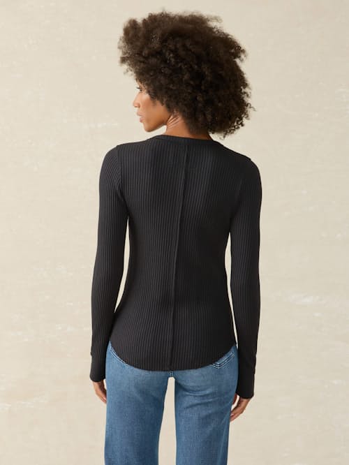 on model image of Women's Legend Apres Waffle Henley