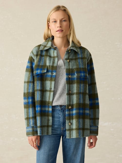 on model image of Women's Cotswold Shirt Jacket