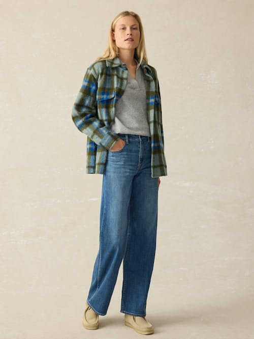 on model image of Women's Cotswold Shirt Jacket