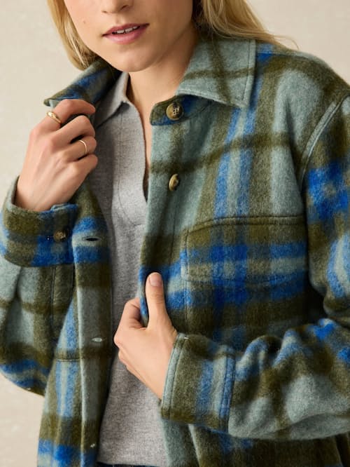 on model image of Women's Cotswold Shirt Jacket