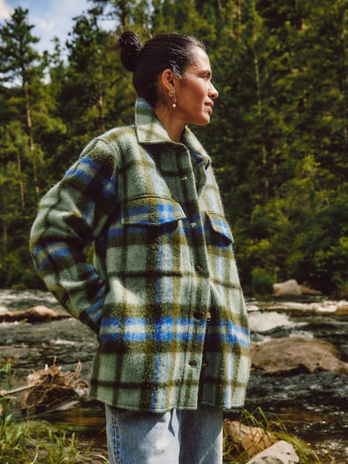 lifestyle image of Women's Cotswold Shirt Jacket