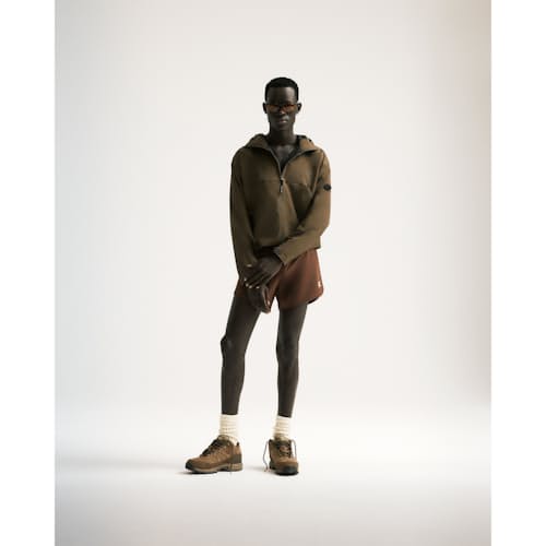 on model image of Ultralight Training Short - 5"