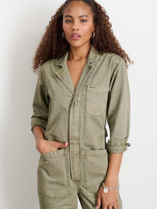 on model image of Women's Zip Jumpsuit in Herringbone